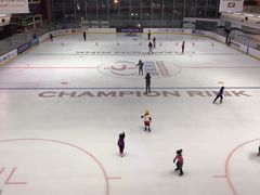 -冠军冰场CHAMPION RINK(凯德广场店)