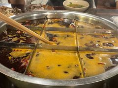 -邓莽子老火锅(中兴路总店)