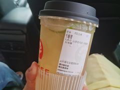 -霸王茶姬(金港国际店)
