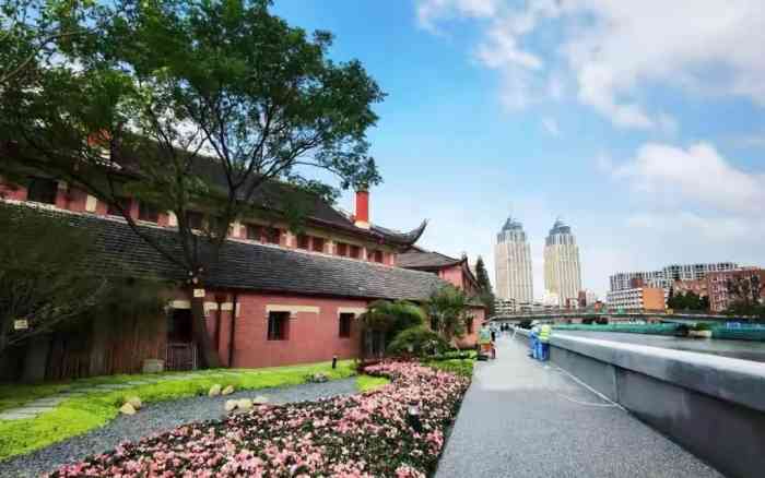 苏州河景观步廊-"工作换到威宁路这边以后.想找个晨跑的地方.