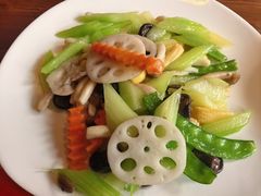 -七菜馆·东北菜·蒸饺(文体路店)