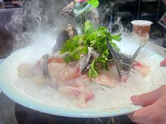 -爱你您·自家鱼塘·活水喷泉鱼火锅(八里店)