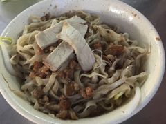 -六合夜市