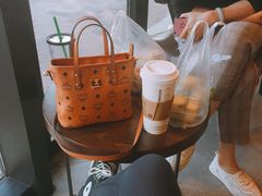 -星巴克臻选(宁波世纪东方广场店)