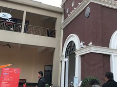 -王府井奥莱临潼小镇(临潼店)