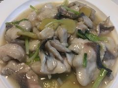 -煲王粤菜餐厅(中侨中心店)