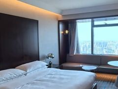-上海龙之梦万丽酒店