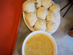 猪肉大葱包子-天兴居(鲜鱼口街店)