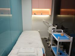 -斐尔国际皮肤管理中心