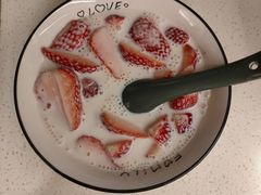 -爱的果实月嫂育婴师(世纪东方店)