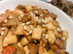 松子牛肉炒年糕-兔爸私家小厨(新北万达店)