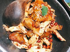 擂辣椒烧手撕鸡-吃饭皇帝大(合生汇店)