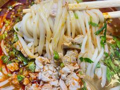 -亮亮面馆(经六路店)