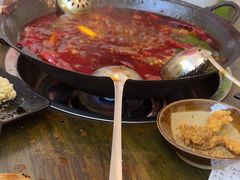 -黄潇洒老火锅(九眼桥宏济巷店)