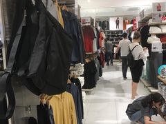 -优衣库(广州天河领展广场店)