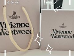 -Vivienne Westwood(上海来福士广场店)