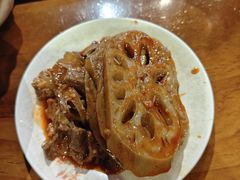 -爆炸头阿姨小四川正宗川味小吃(无任何分店)