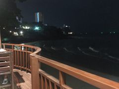 -卷心菜和避孕套餐厅(Pattaya)