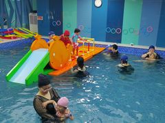 -Swim斯卫姆国际儿童游泳中心(红博中央公园店)