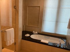 -广州富力丽思卡尔顿酒店