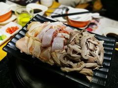 -洪氏嗨捞·广东猪肚鸡·椰子鸡火锅(西咸万象城店)