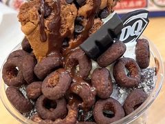 巧克力配蛋糕华夫脆-DQ·蛋糕·冰淇淋(金牛万达店)