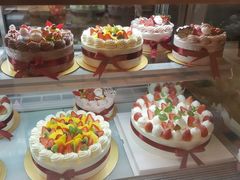 -花花卷卷·鲜食蛋糕(静安久光百货店)