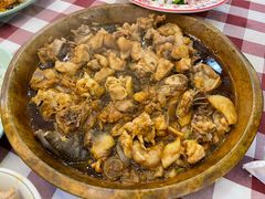 铜盆蒸鸡-吉源大排档·鱼生·海鲜(烧烤彩印厂店)