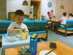 大堂-苹果树下艺术餐厅(宋庄店)