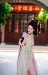 -苏悦旅拍·汉服旗袍体验馆