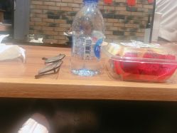 -PE SALON