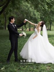 -纪梵希旅拍婚纱摄影(大连总店)