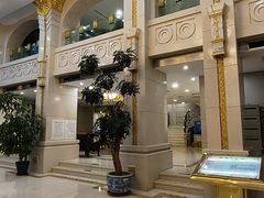 -碧中海汤泉汗蒸酒店