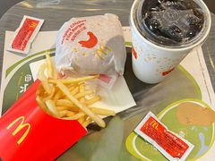 -麦当劳(世界城广场店)