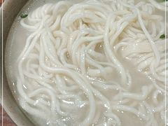 -亮亮面馆(经六路店)