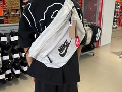 -NIKE 换季优惠店(上海青浦奥特莱斯)