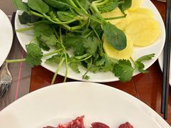 -元一希尔顿酒店·鲜切牛肉火锅禅自助餐厅