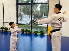 -金载勋跆拳道场(玲东花园店)