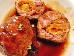 咸蛋黄狮子头-梅飞酒家(桑园路店)