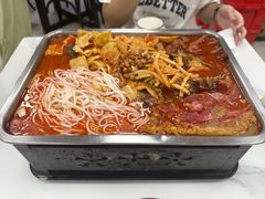 -在巷子里的烤肉店·螺蛳粉烤鱼·牛蛙(和美城店)