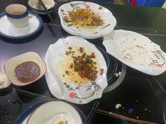 -大富蚝乌东哥饭店·石锅鱼杂·柠檬鸭(革新路店)