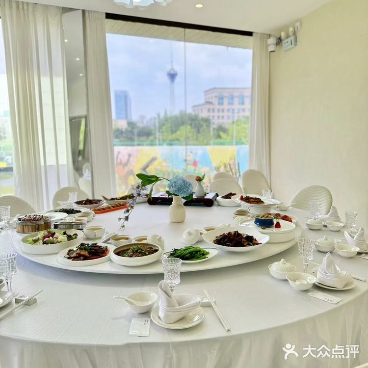 成都，适合家宴聚会、商务宴请的餐厅