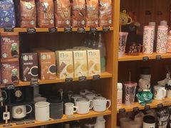 零售区-星巴克(大连柏威年店)