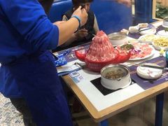 大堂-魔法帽酱料牛肉小火锅(米兰店)