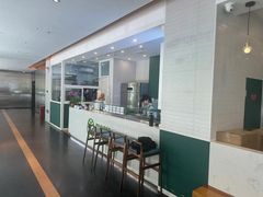 -蓝天国际游泳培训基地(华腾园店)