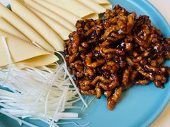 -巢香扣肉馆