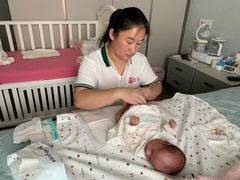 -爱贝尔高端月嫂(母婴护理)