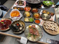 -草家酱蟹炭火烤肉店(珲春南路二店)