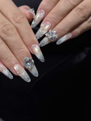 -HUII NAIL绘京美甲美睫会馆