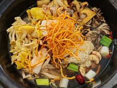 -菌乡缘·野生菌蒸汽鱼火锅(江边夜市店)
